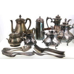 Victor SAGLIER et divers - Lot de métal 