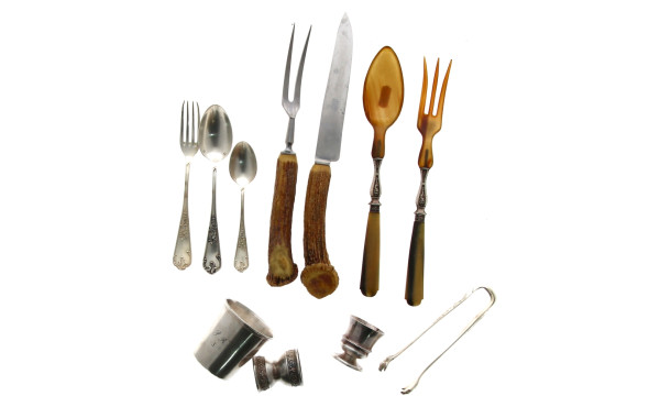 Lot de couverts et de métal argenté : 2 