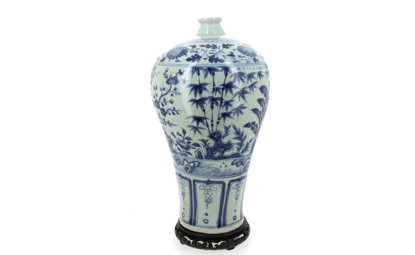 CHINE - Important vase en porcelaine à d