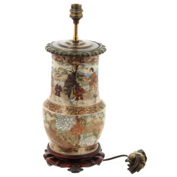 Vase japonais en céramique décor Satzuma