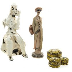 Lot comprenant 3 boîtes gigognes, un clo