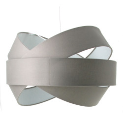 Deux suspensions modernes à abat-jours d