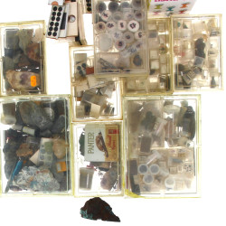 MINERAUX - Collection de minéraux petits