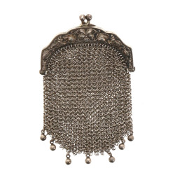 Petit porte-monnaie en argent et maille 