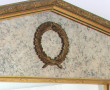 Miroir à parecloses, encadrement doré, d
