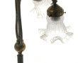 Lampe en laiton piètement en forme de né
