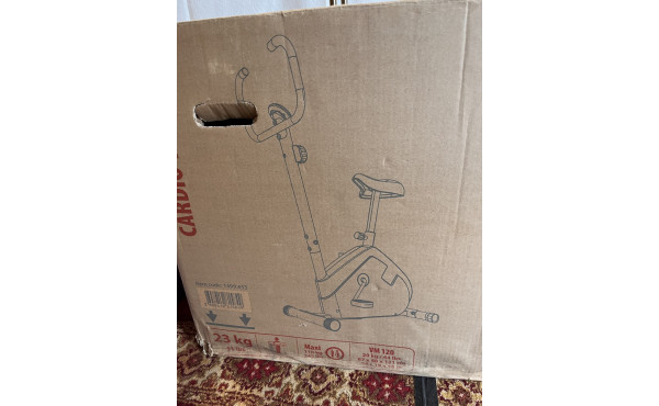 Vélo d'appartement état neuf dans son ca