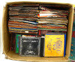 Carton de disques différents formats et 