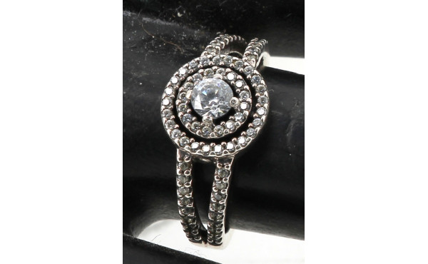 Bague en argent 925ème et strass, TDD 54
