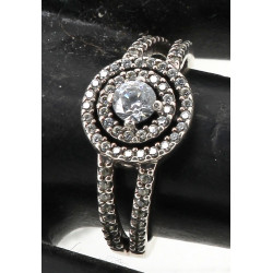 Bague en argent 925ème et strass, TDD 54