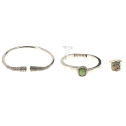 Deux bracelets en argent, travail étrang