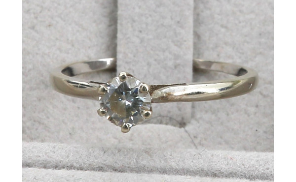 Bague solitaire en or gris 18 cts, poinç