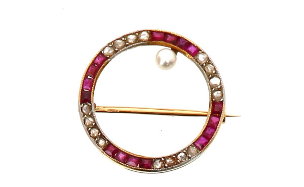 Petite broche circulaire ancienne en or 