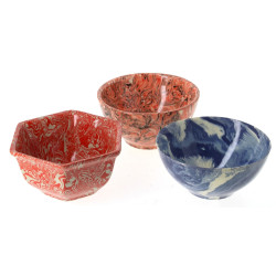 APT - Lot de 3 bols en céramique mêlée. 