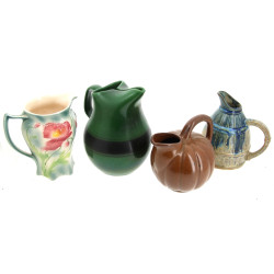 Lot de 4 pichets en faïence, grès et bar