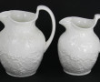 WEDGWOOD - Deux pichets en 2 tailles en 