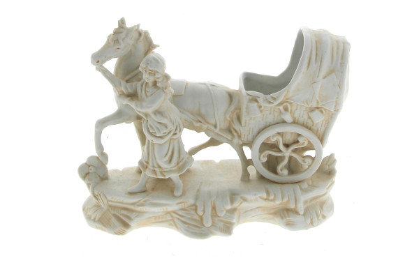 Sujet en biscuit figurant une jeune fill