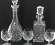 2 carafes en cristal dont une à whisky, 
