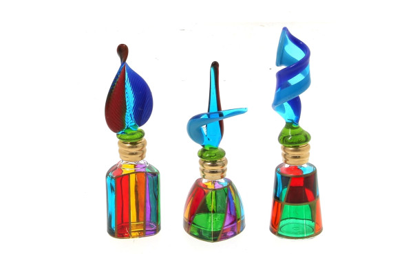 3 flacons en verre coloré de Murano, un 