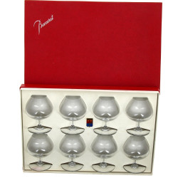 BACCARAT - 8 verres à cognac en cristal,