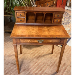 Bureau bonheur du jour style Louis XVI e