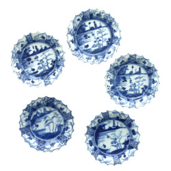 CHINE XIXème - 4 petites tasses à sorbet