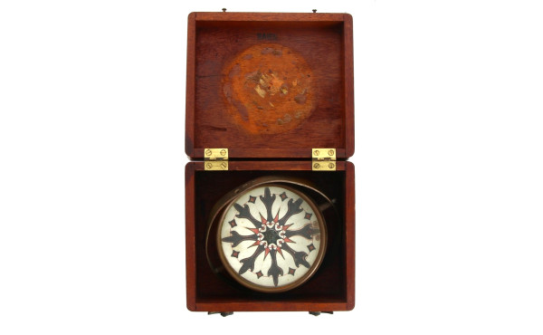 Compas de marine en coffret acajou (rema