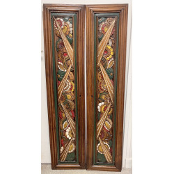 2 panneaux sculptés en bois réhaussés en