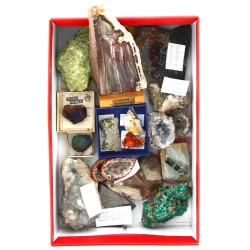 Petite collection de minéraux et fossile