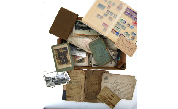 Lot de vieux papiers dont livret de sold