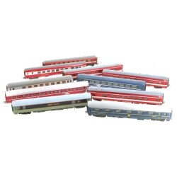 Lot de 10 voitures voyageurs Ho dont voi