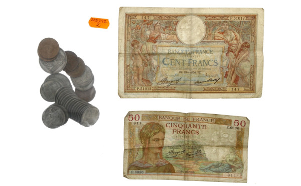 27 pièces de 10 F Turin en argent et 2 p