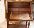 Petit bureau de pente volant en acajou e