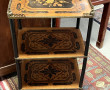 Petite étagère en placage et marqueterie