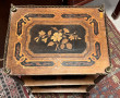 Petite étagère en placage et marqueterie