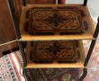 Petite étagère en placage et marqueterie