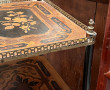 Petite étagère en placage et marqueterie