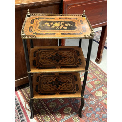 Petite étagère en placage et marqueterie