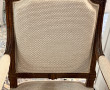 Fauteuil de style Louis XVI en bois natu