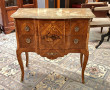 Petite commode style Transition, façade 