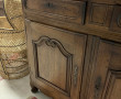 Buffet bas ancien ouvrant à 2 portes mou