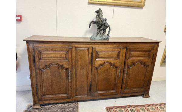 Buffet rustique en enfilade ouvrant à 3 