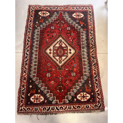 Tapis en laine points noués dans les ton