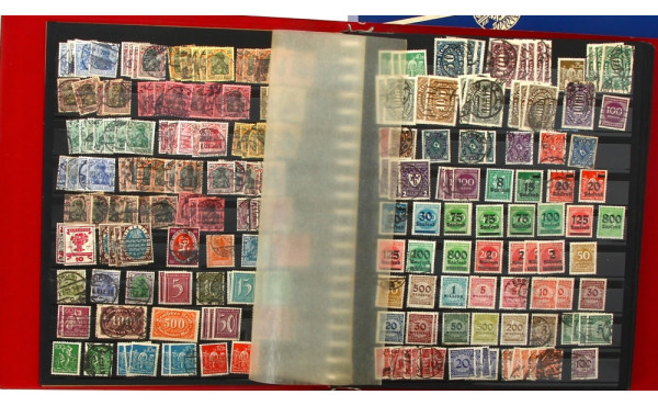 MONDE et BENELUX - 3 classeurs de TBENEL