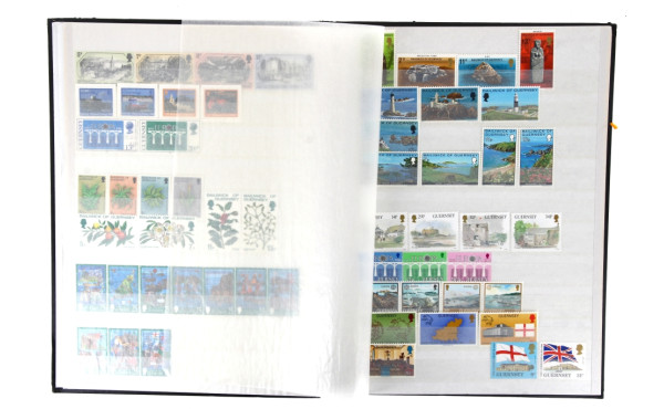 GUERNESEY - Classeur de 344 TP neufs don