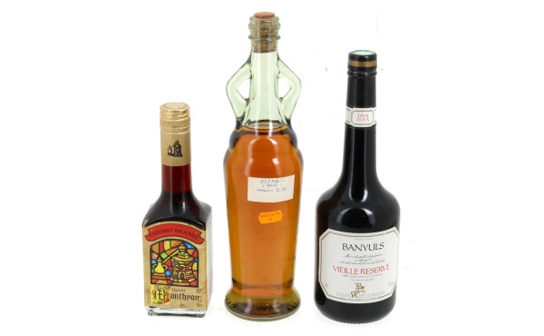 Lot de 3 B d'alcool : banyuls demi-doux 