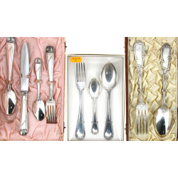 3 couverts en écrin en métal argenté (2 