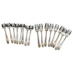 Orfèvrerie LIBERTY - 8 fourchettes à huî