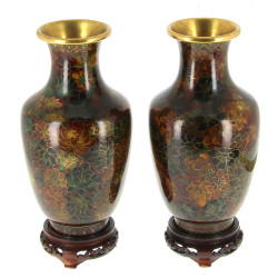 CHINE (Xxème) - Paire de vases en cloiso