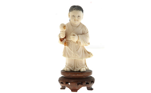 CHINE Xxème - "Fillette aux cheveux natt